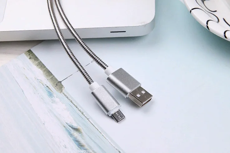 Серебряный кабель usb полностью в металле