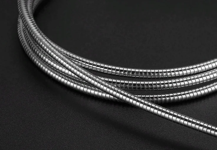 Серебряный кабель usb полностью в металле