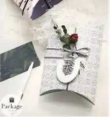 Коробка-подушка/ Коробка-конверт белая с цветами, 2 шт в комплекте