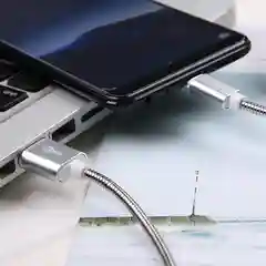 Серебряный кабель usb полностью в металле
