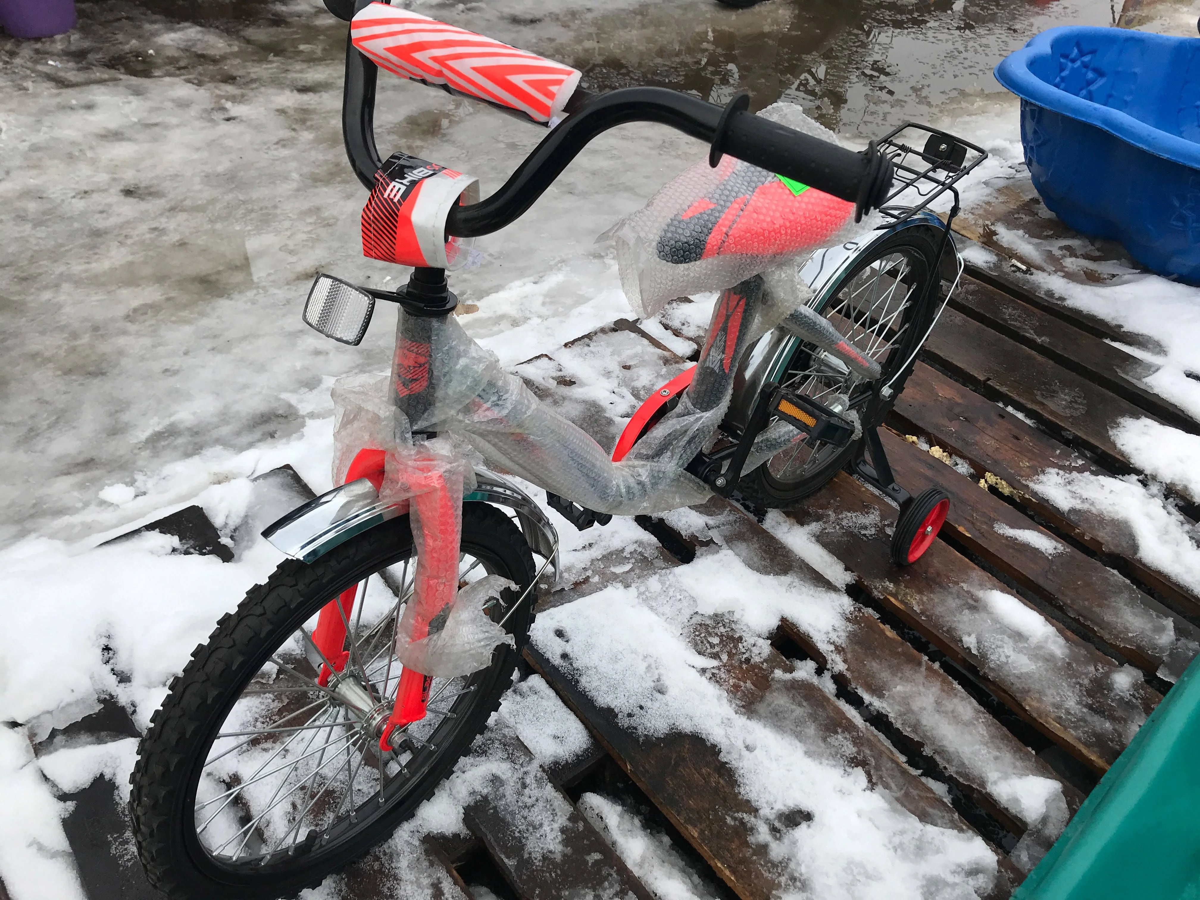 Детский велосипед Black Aqua 2004 20" с боковыми колесами купить по ...