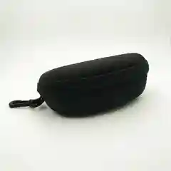 Чехол для солнцезащитных очков с карабином
