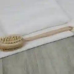 Щетка для тела массажная двухсторонняя