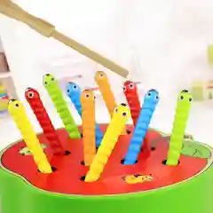 Красный развивающая деревянная игрушка ПОЙМАЙ ЧЕРВЯКА, настольная игра на магнитах
