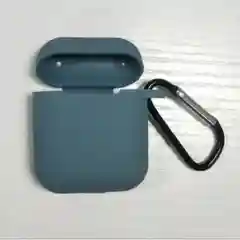 Серый меланж силиконовый чехол для AirPods с карабином