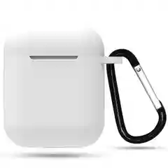 Белый силиконовый чехол для AirPods с карабином