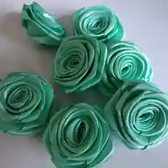 Бирюзовый розы из ткани