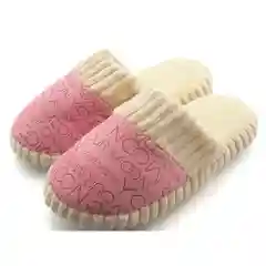 Розовый домашние тапочки