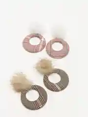 Серьги с меховыми шариками и кольцами Ionna