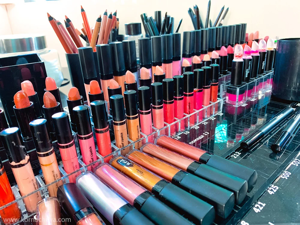 Устойчивая профессиональная помада just lip gloss