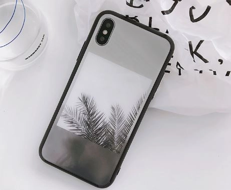 Стеклянный чехол для iPhone