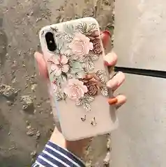 Карамельный чехол на айфон с нежным принтом
