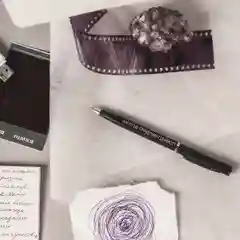 Коралловый ручки с надписями