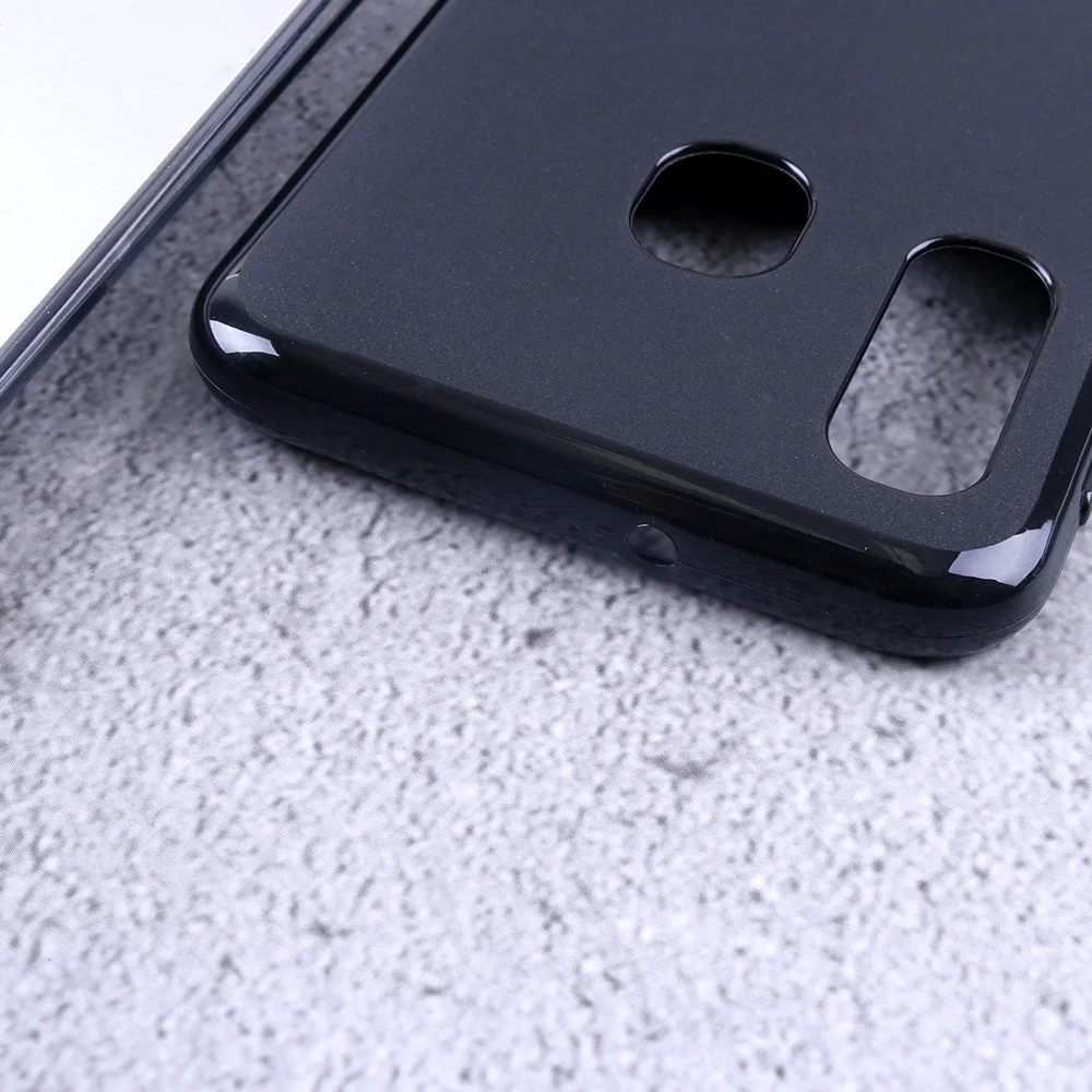 Черный чехол для Samsung Galaxy A10, A30 / A20, A40, А60, M10