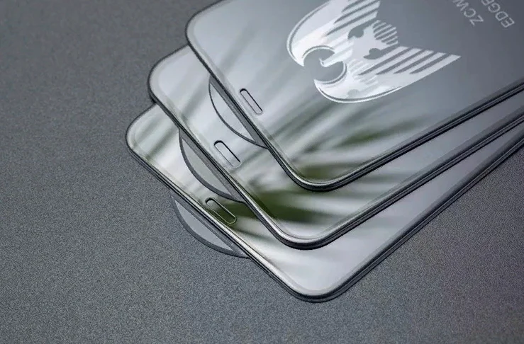Защитное стекло 5D для iPhone 6/6s,6plus,7/8,7/8 Plus, Xr/11,Xs/11Pro ультратонкое 0.15 мм