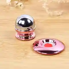 Черный автомобильный магнитный держатель