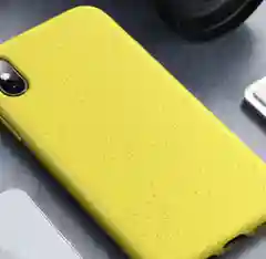 Желтый чехол Apple Silicone Case для iPhone