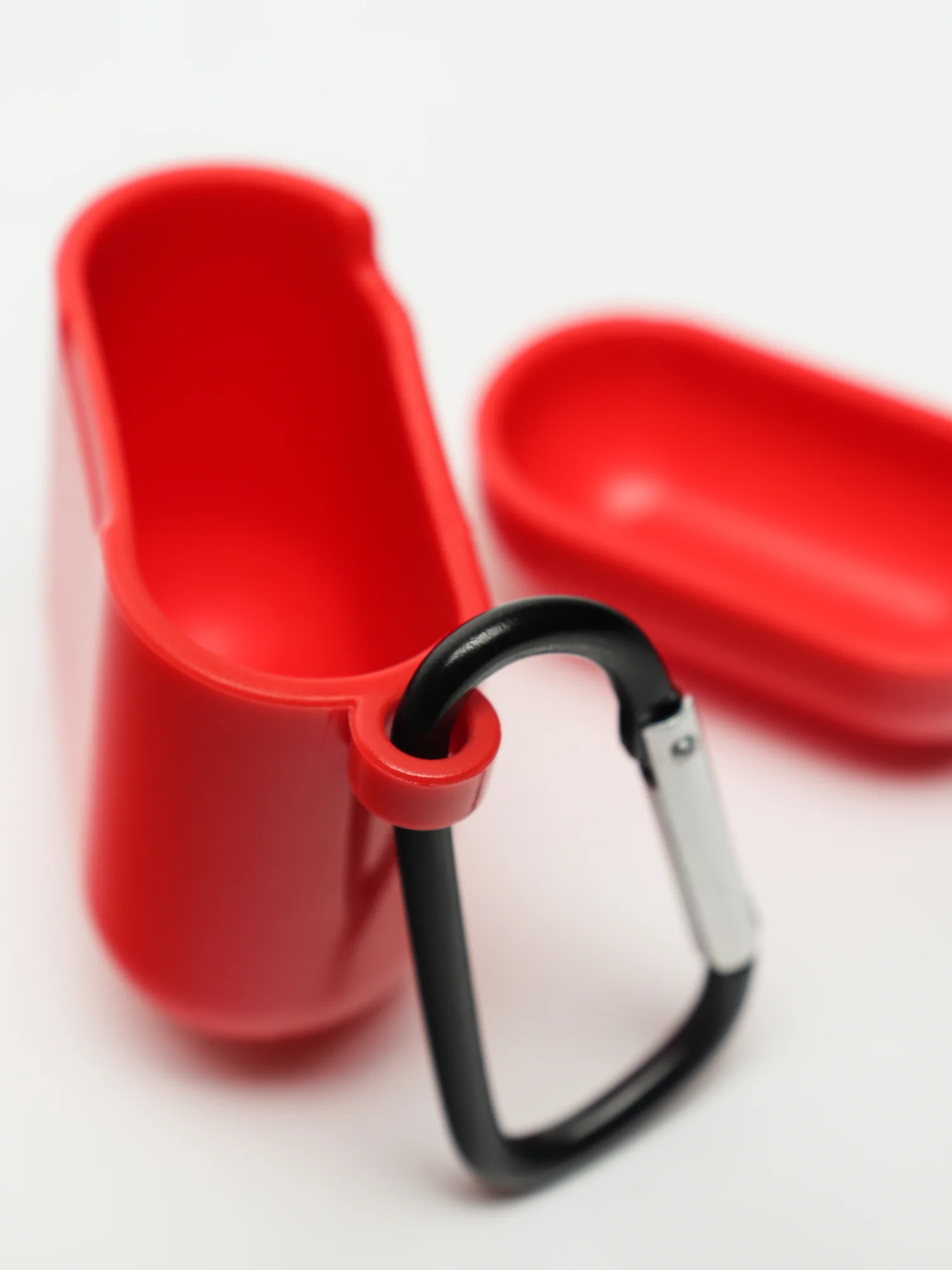 Белый чехол для AirPods 1 / 2