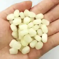 Белый плавающая кукуруза