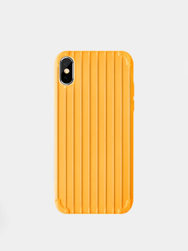 Желтый чехол силиконовый на iPhone