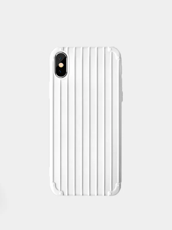 Белый чехол силиконовый на iPhone