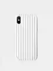 Белый чехол силиконовый на iPhone