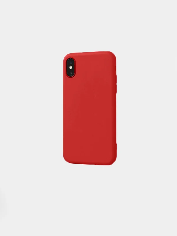Красный чехол силиконовый на Iphone