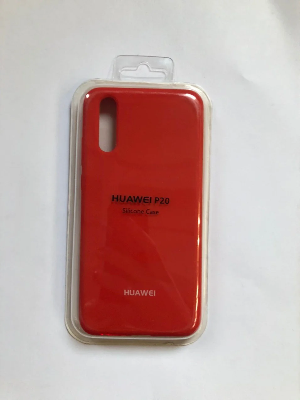 Розовый силиконовый чехол Huawei P20