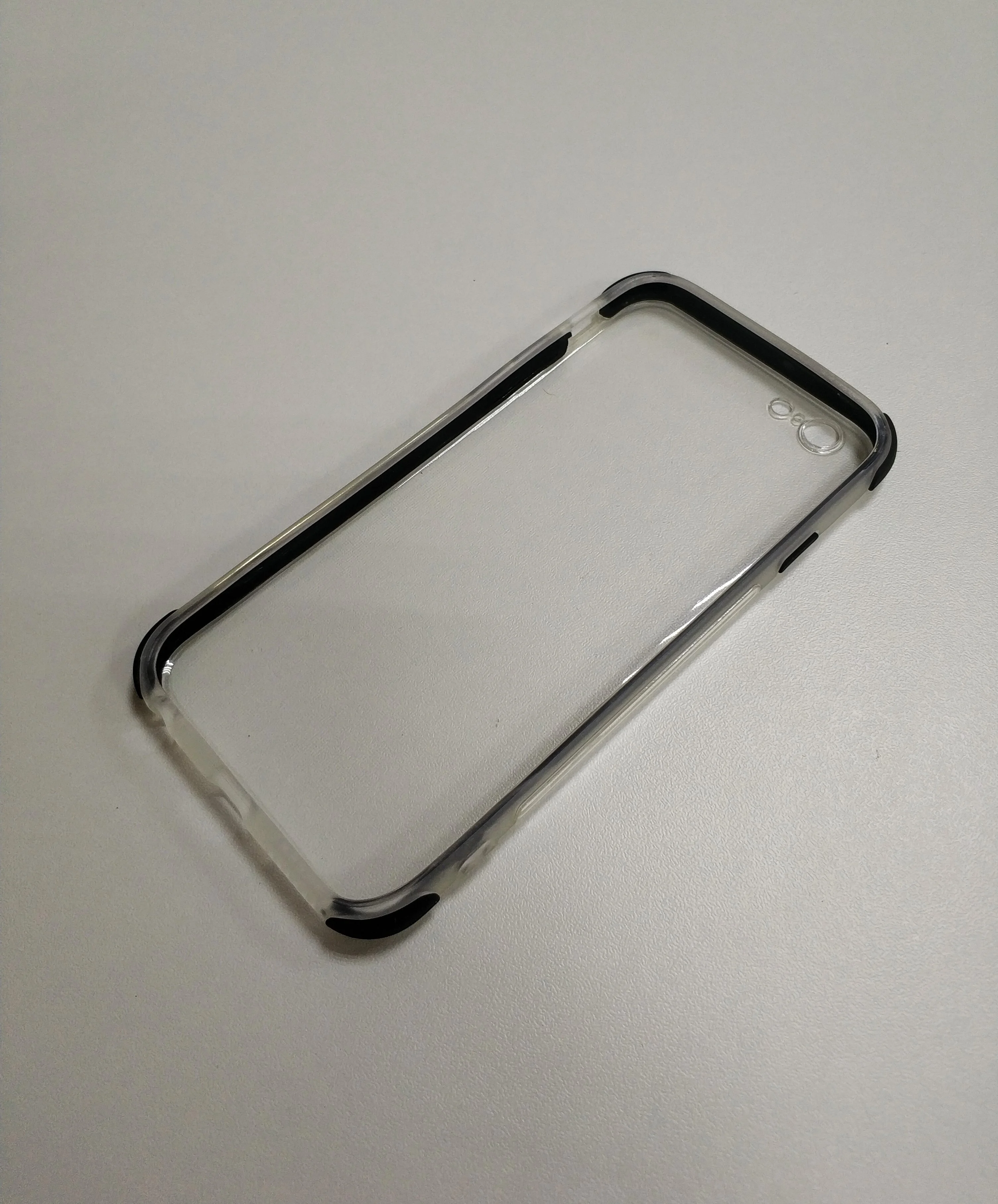 Черный чехол-накладка iPhone 6/6S силиконовый с цветным бортиком