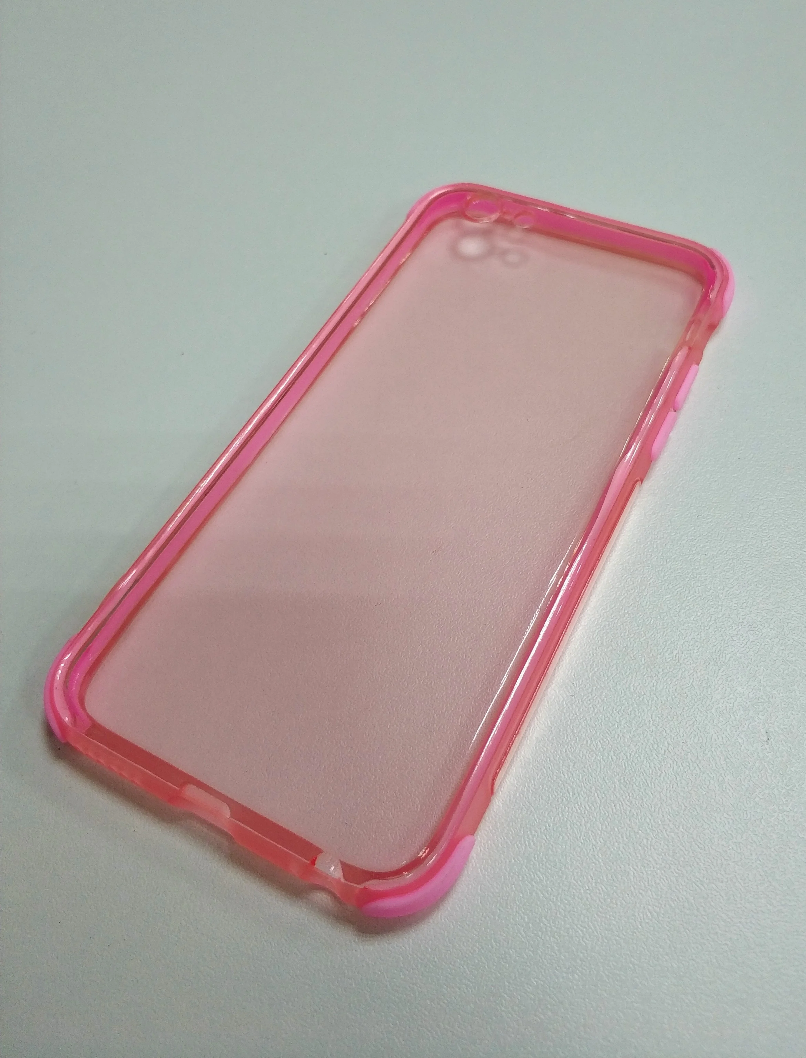 Розовый чехол-накладка iPhone 6/6S силиконовый с цветным бортиком