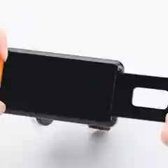 Универсальный держатель для мобильного телефона