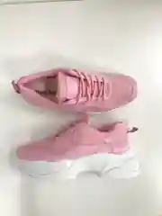 Кроссовки женские