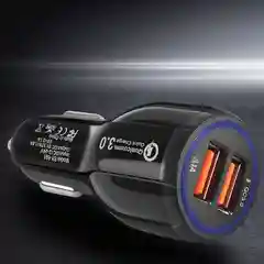 Белый автомобильное зарядное устройсво