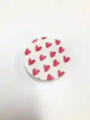 Белый попсокет Popsocket держатель для телефона и наушников. Сердце, губы, поцелуй, любовь