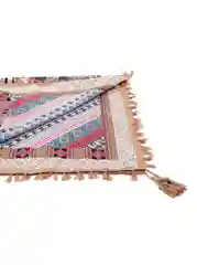 Черный платок с кисточками
