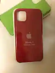 Багровый защитный чехол для телефона на Iphone 11