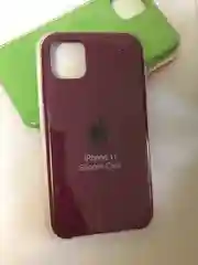 Фиолетовый защитный чехол для телефона на Iphone 11