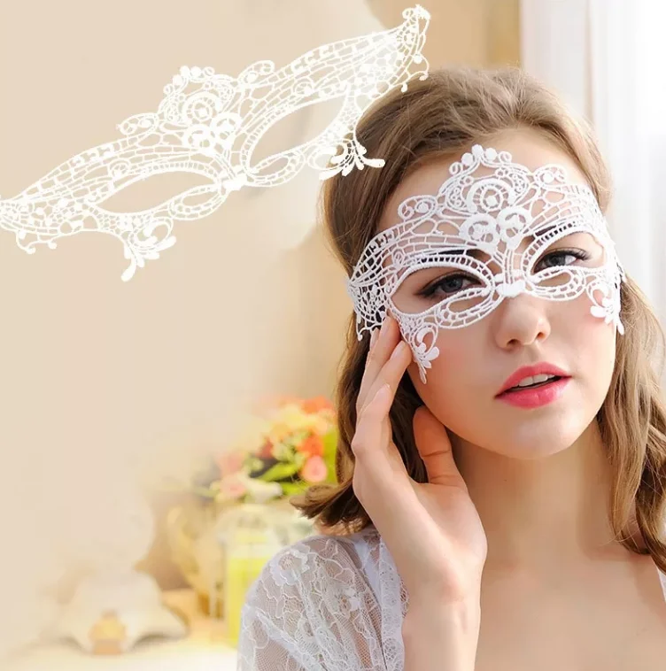 Ажурная маска