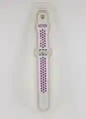 Белый силиконовый ремешок с перфорацией для Apple Watch 42 мм 44 мм