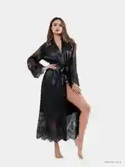 Халат с кружевами