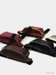 Поясная сумка c эффектом крокодиловой кожи