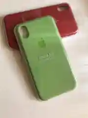 Лайм защитный силиконовый чехол для iPhone XR с яблоком