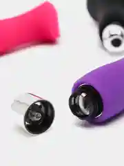 Розовый стимулятор клитора