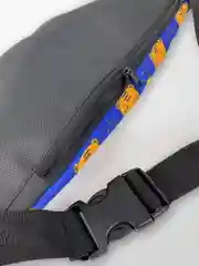Сумка на пояс "Тигры"