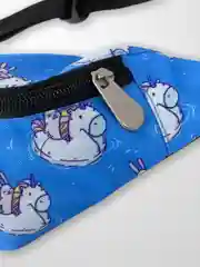 Сумка на пояс "Единороги"