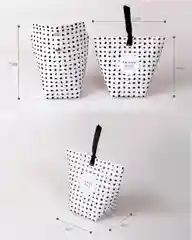 Сборная мягкая коробка из картона с принтом