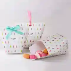 Сборная мягкая коробка из картона с принтом