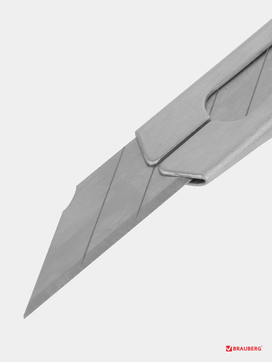 Нож канцелярский 9 мм BRAUBERG "Extra 30", металлический, лезвие 30, автофиксатор, подвес,