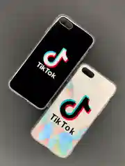 Чехол для iPhone из гибкого пластика "Tik Tok"