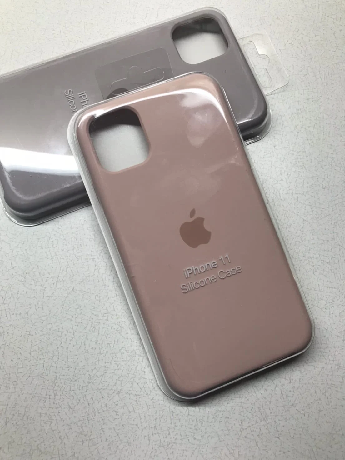 Карамельный силиконовый защитный чехол на iPhone 11